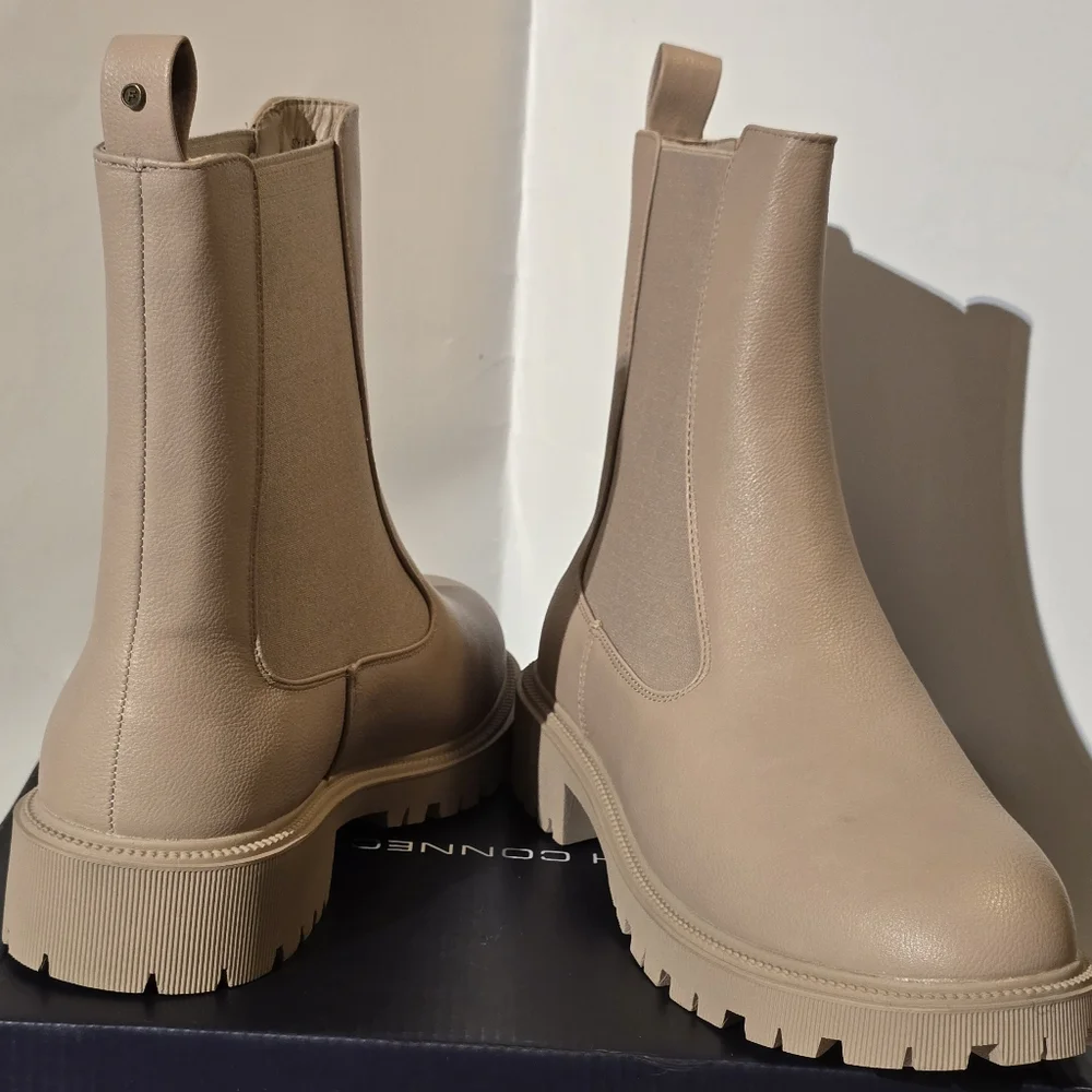 French Connection Women's Reyah Chelsea Lug Sole Boots, Size 8.5. Taupe color.F - Picture 3 of 12